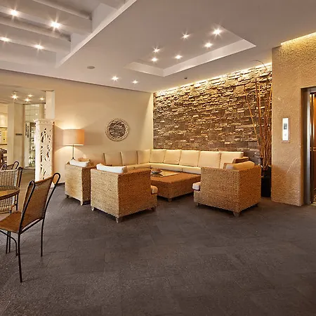 Hawaii Hotel