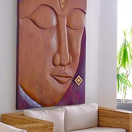 Hawaii Hotel